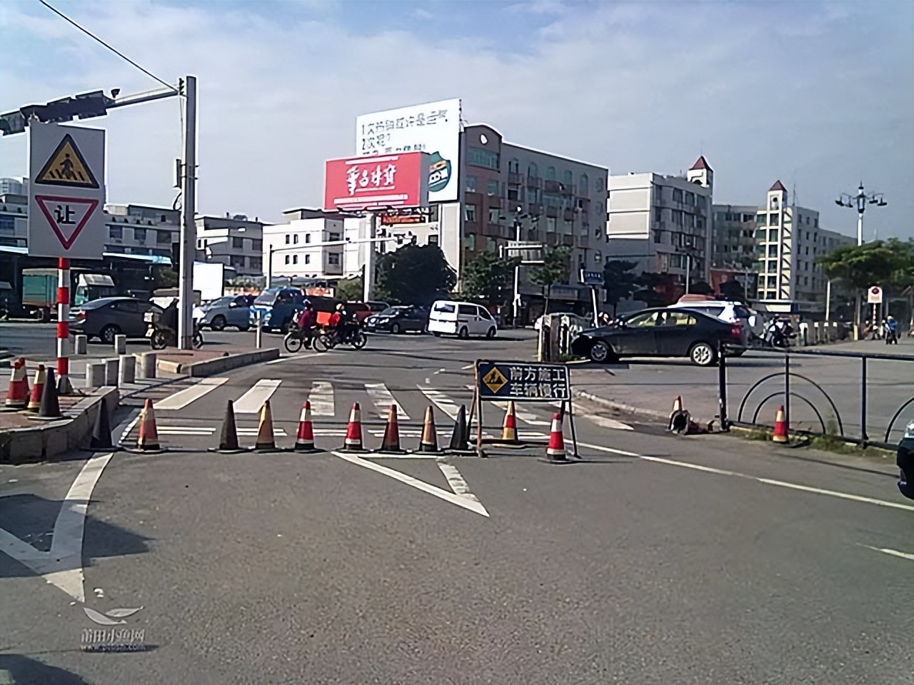 07年清宫3吨重“龙床”现身,专家称来历不简单,收藏者:5亿就卖