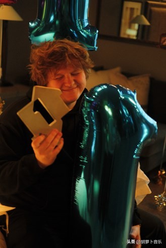 mileycyrus新单,mileycyrus多久出专辑好