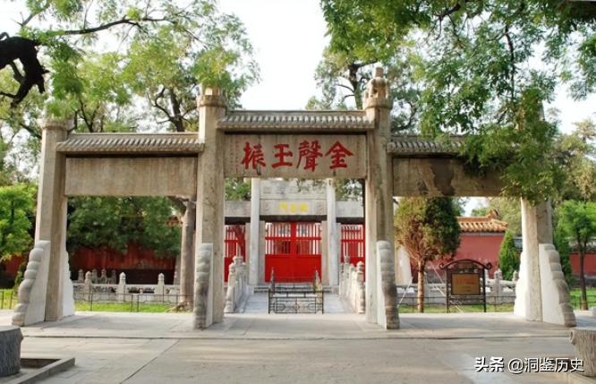 孔子的墓为何被称为孔林,孔子真正的墓穴在哪里