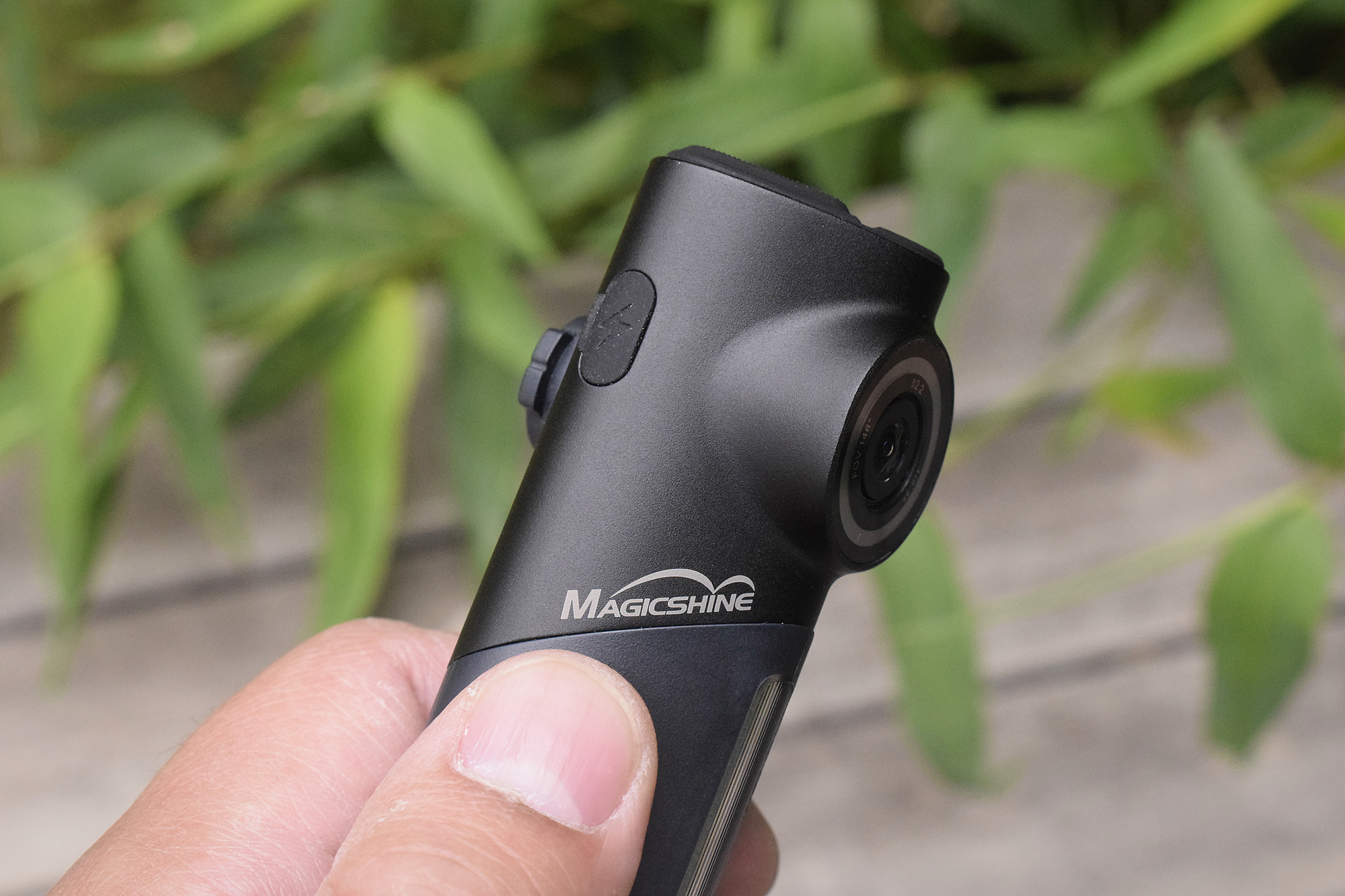 迈极炫自行车尾灯夜骑灯测评,迈极炫摄像头尾灯使用方法