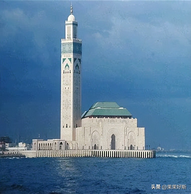 摩洛哥:非洲球队首进四强,阿特拉斯雄狮震惊世界,