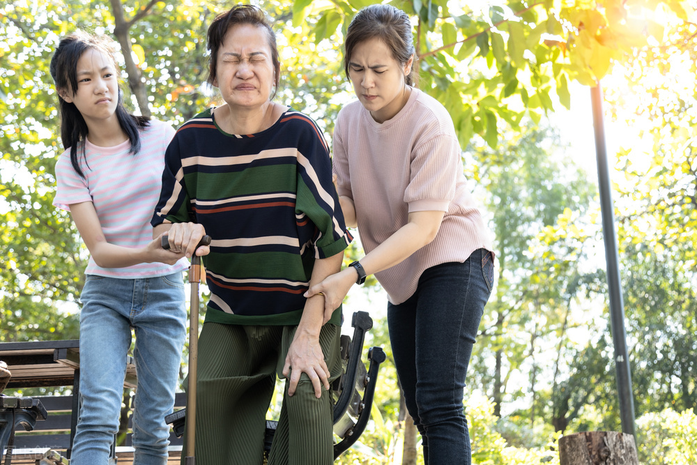 儿童肾病综合征全身水肿怎么办,为什么肾病综合征水肿是凹陷性