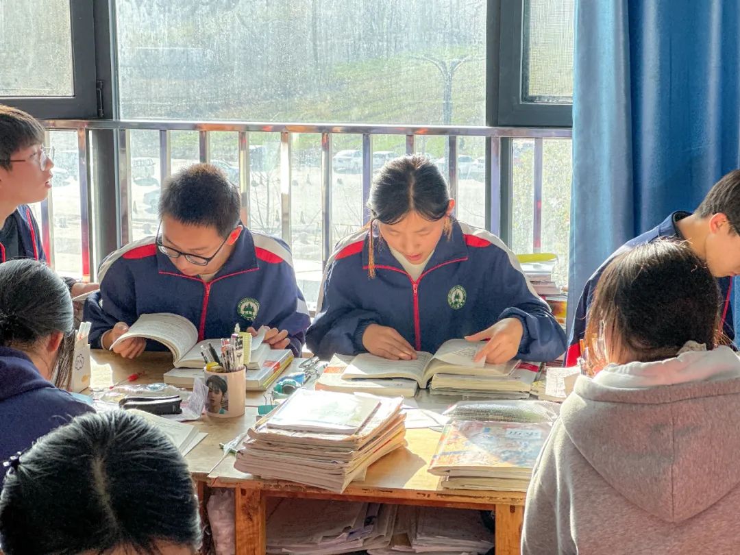 南湖行知丨【战“疫”线下篇】封校不封爱,温暖一直在