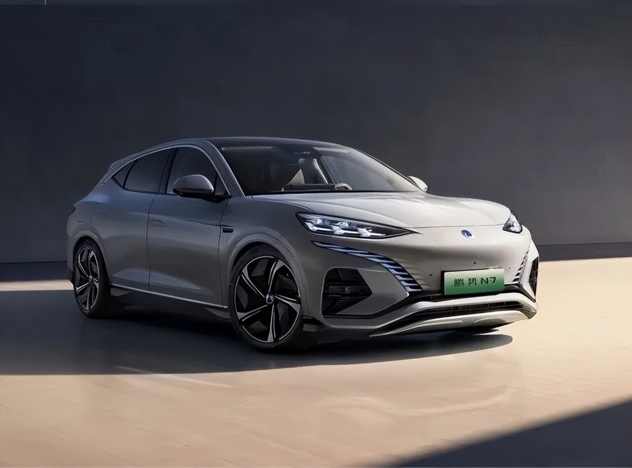 碳酸锂大跌新能源汽车会降价吗,碳酸锂价格跌破20万元有什么影响