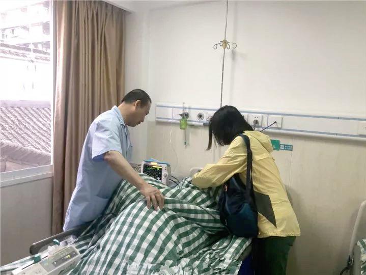 杭州老人肝癌晚期：拒绝化疗、打麻将、吃小吃，晚辈尊重他的选择