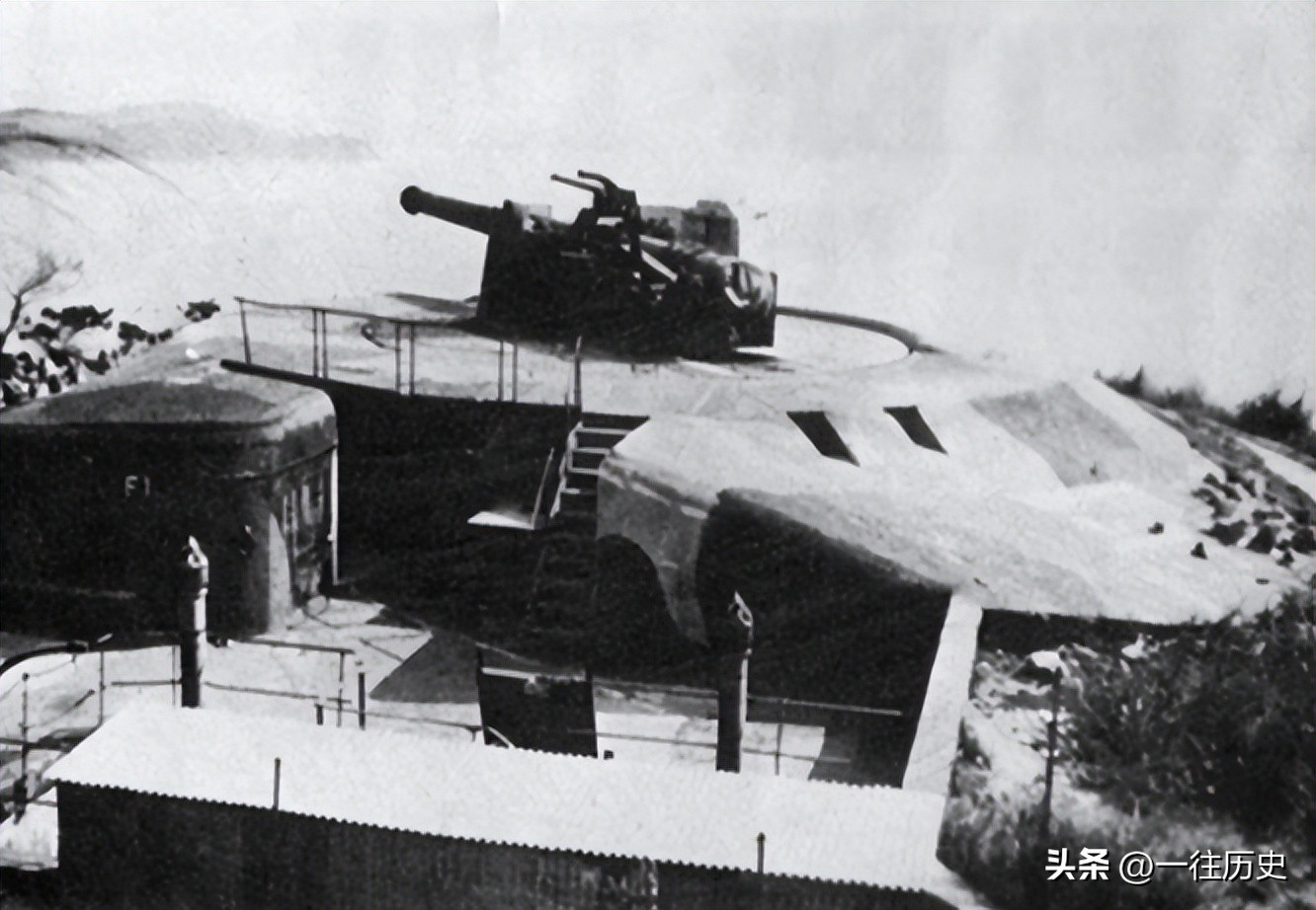 1941年,日军入侵香港,在城中无恶不作,女星新婚之夜被轮奸