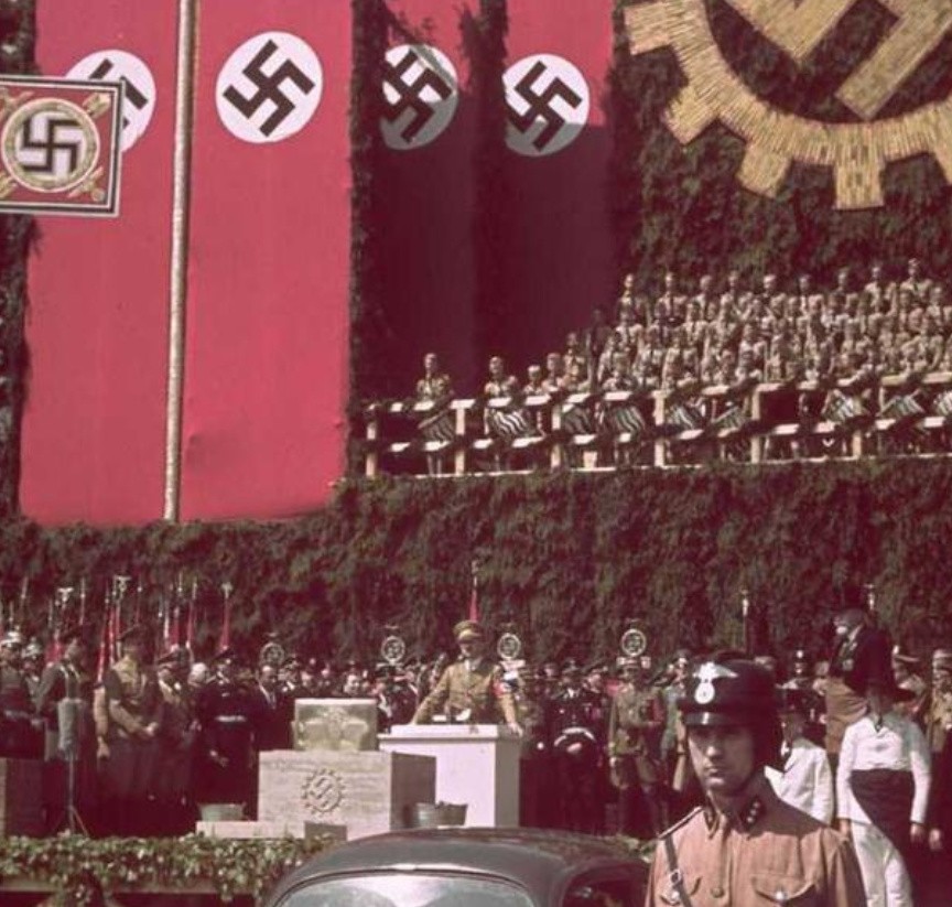 纳粹为什么用卐作为标志,纳粹卐字符的来历