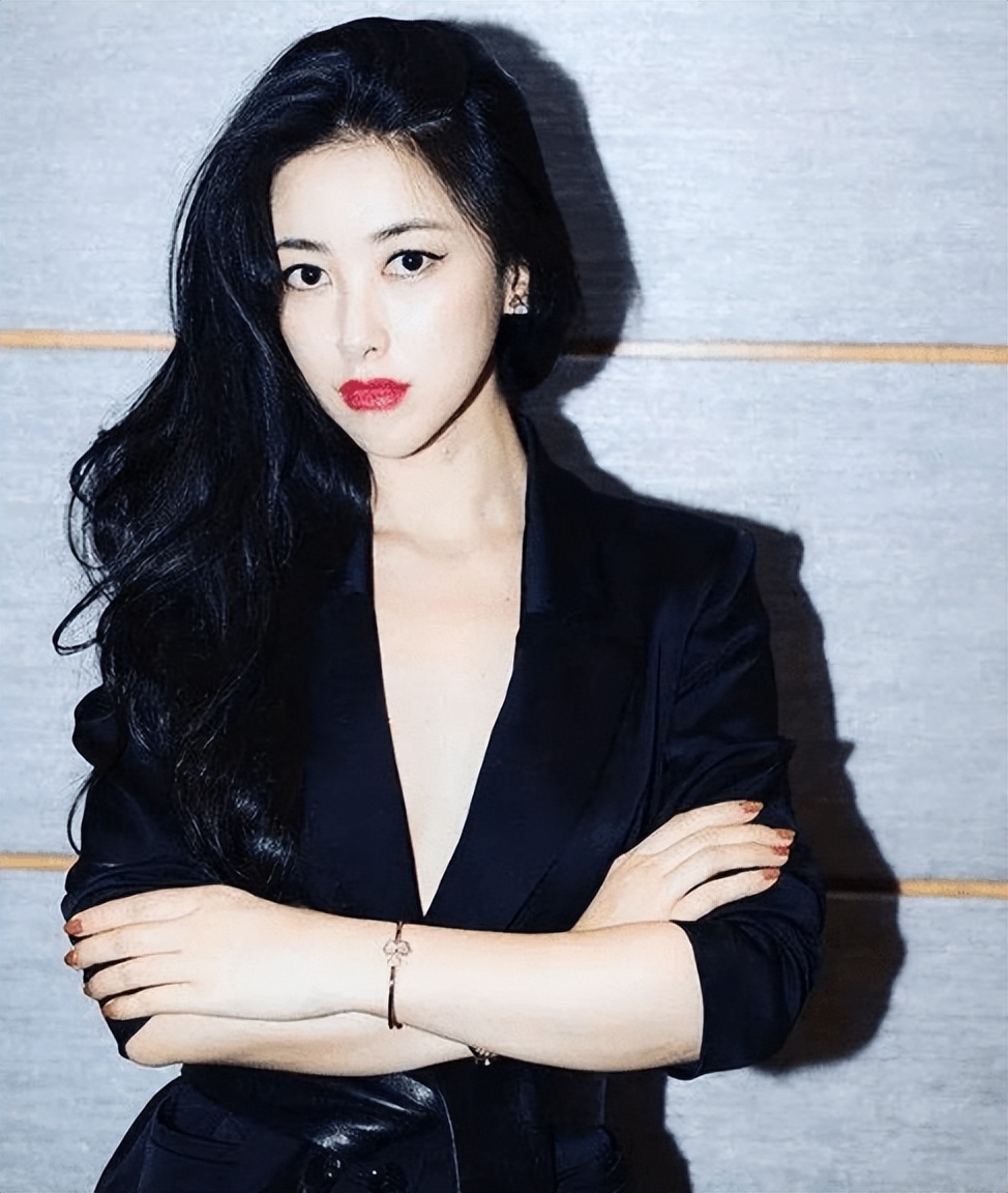 朱珠年轻时多漂亮,演员朱珠低调与圈外人结婚