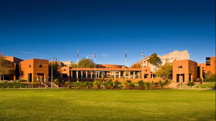 澳洲科廷大学新加坡校区奖学金,科廷大学澳大利亚读研