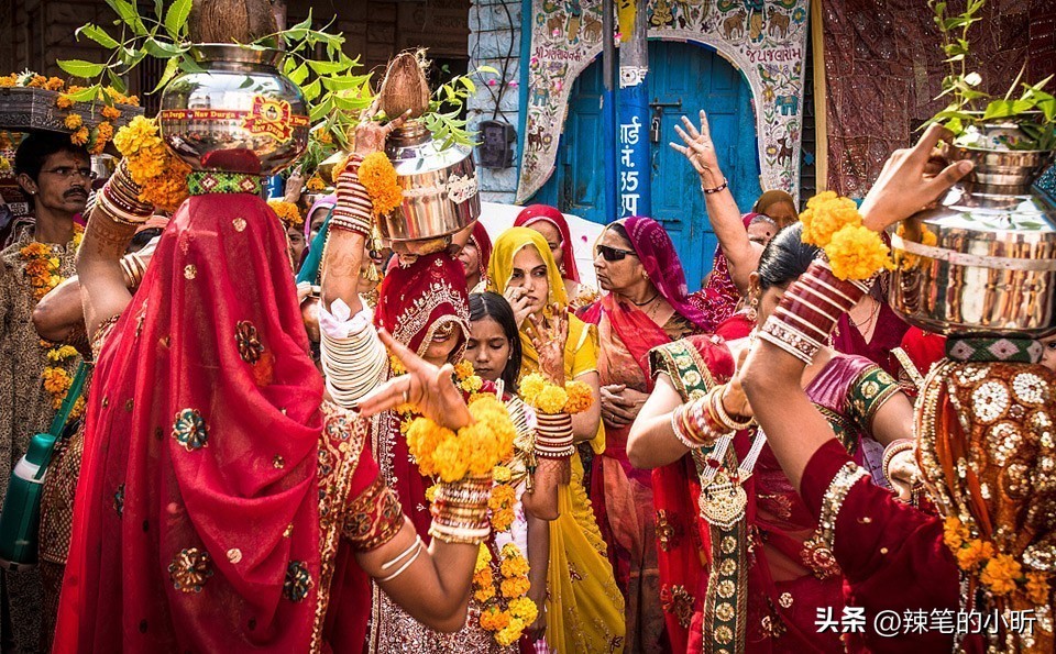 印度古典舞蹈的流派,为什么印度电影里都有舞蹈