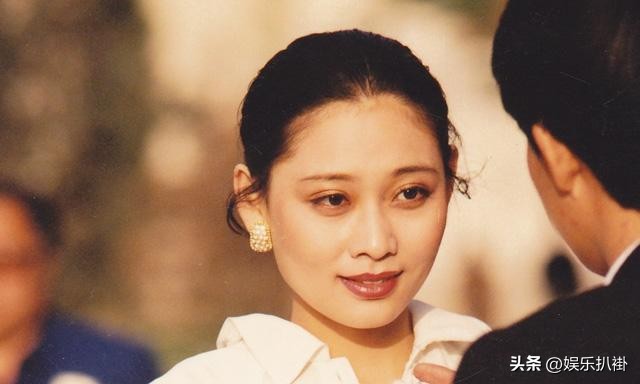 十大男星嫁富婆,娶富婆当老婆的4位男星