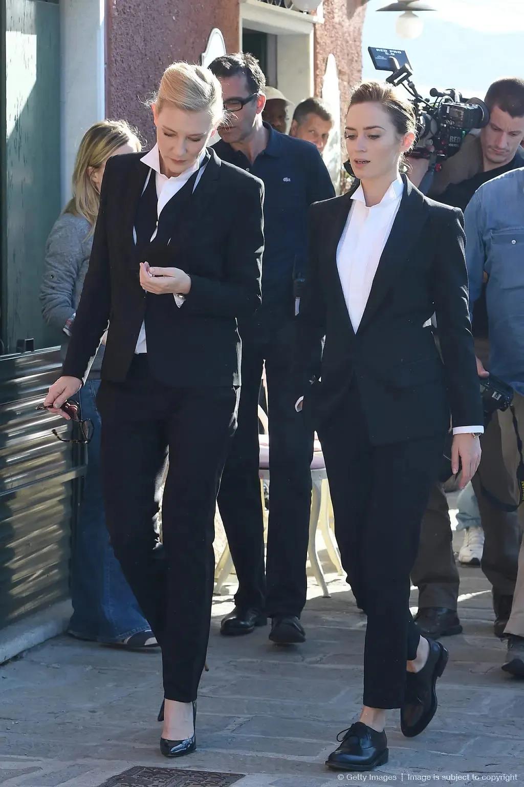 澳大利亚名模写真图片,凯特布兰切特写真红色