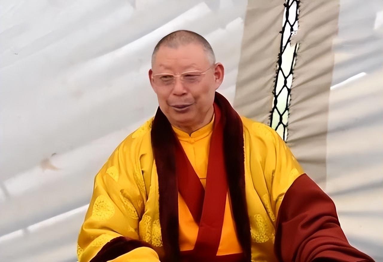 故事：假活佛王兴夫：敛财2亿，行骗数名女弟子，夜住五星级酒店