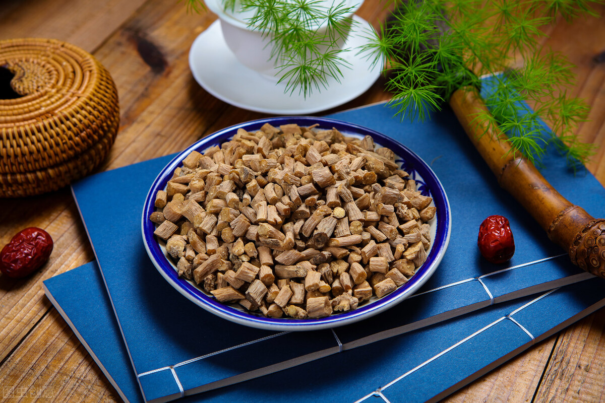 三味中药治腿疼补肾,治老寒腿中药方子