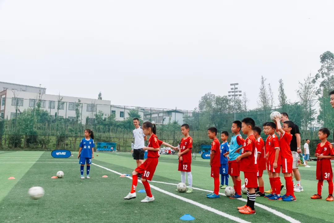 足球嘉年华内容,嘉年华快乐游戏