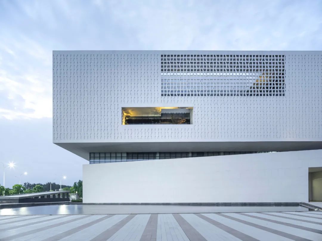 新型grc轻质隔墙板造价,新型GRC构件施工工艺