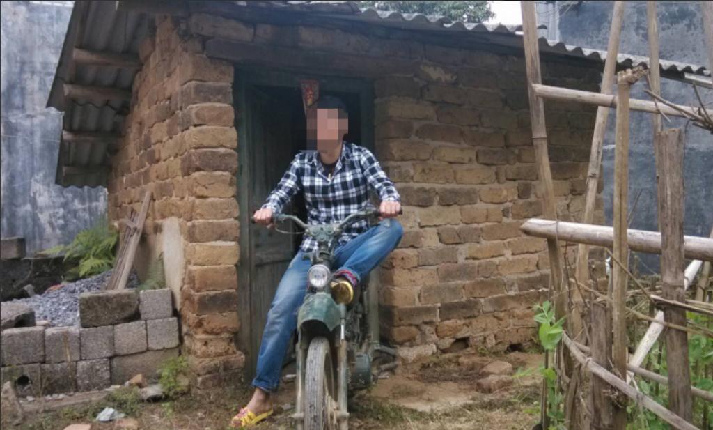 妹妹和姐夫一起睡，姐姐无奈睡一起，老丈人得知报复上门女婿