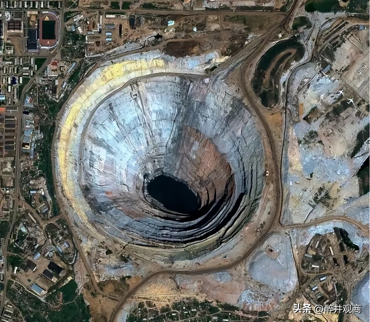 10000元的钻石戒指回收多少钱,1万左右的钻石回收