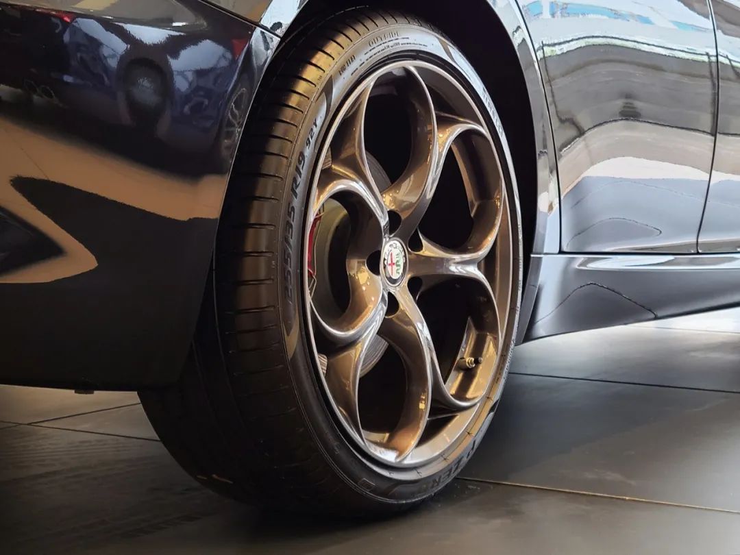 轮胎规格不正确会让轮胎磨损嘛,很多人不知道的轮胎