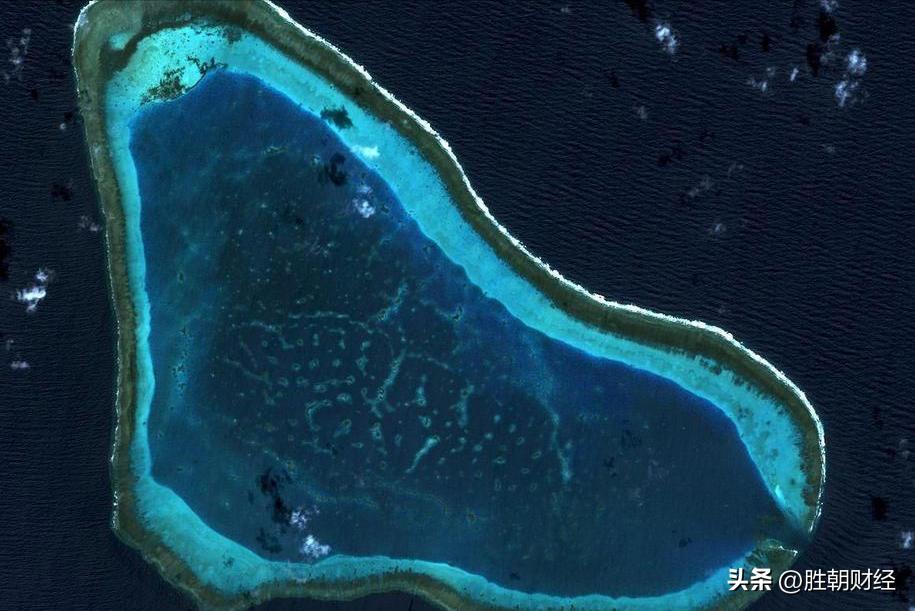 仁爱礁交锋失利，菲律宾终于认清自己，马科斯紧急对中国说9个字