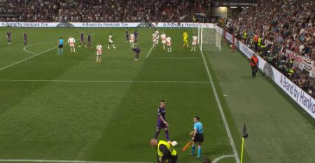 欧协联冠军西汉姆夺冠庆祝,欧协联决赛佛罗伦萨西汉姆