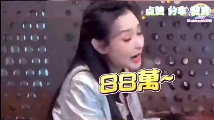 弯弯贵妇王思佳被爆背假包,跟贵妇当闺蜜压力这么大吗?