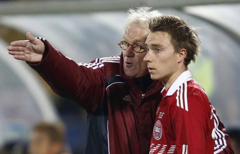 意大利球迷支持阿根廷,意大利人民支持墨索里尼吗