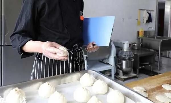 在早餐店挣不挣钱,开个早餐店一年能挣多少钱