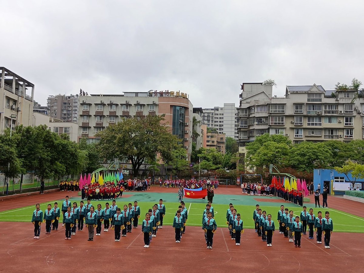 宜宾举办足球联赛的学校,航天小学运动会
