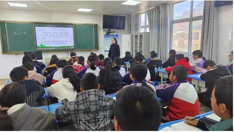 卢氏县五里川镇小学现场直播,五里川靖华小学视频