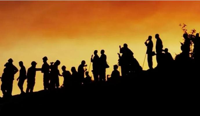 重庆山火救援震撼世界外媒评价,重庆人民为扑灭山火做了什么事