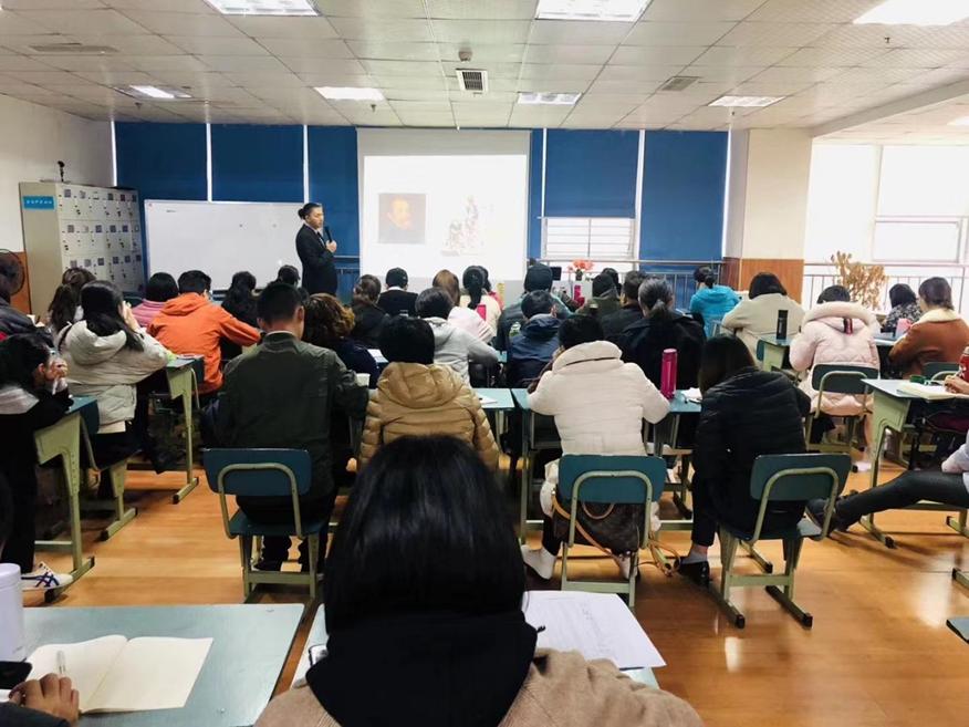 成人出国旅游简单交流英语自学,自学英语旅游