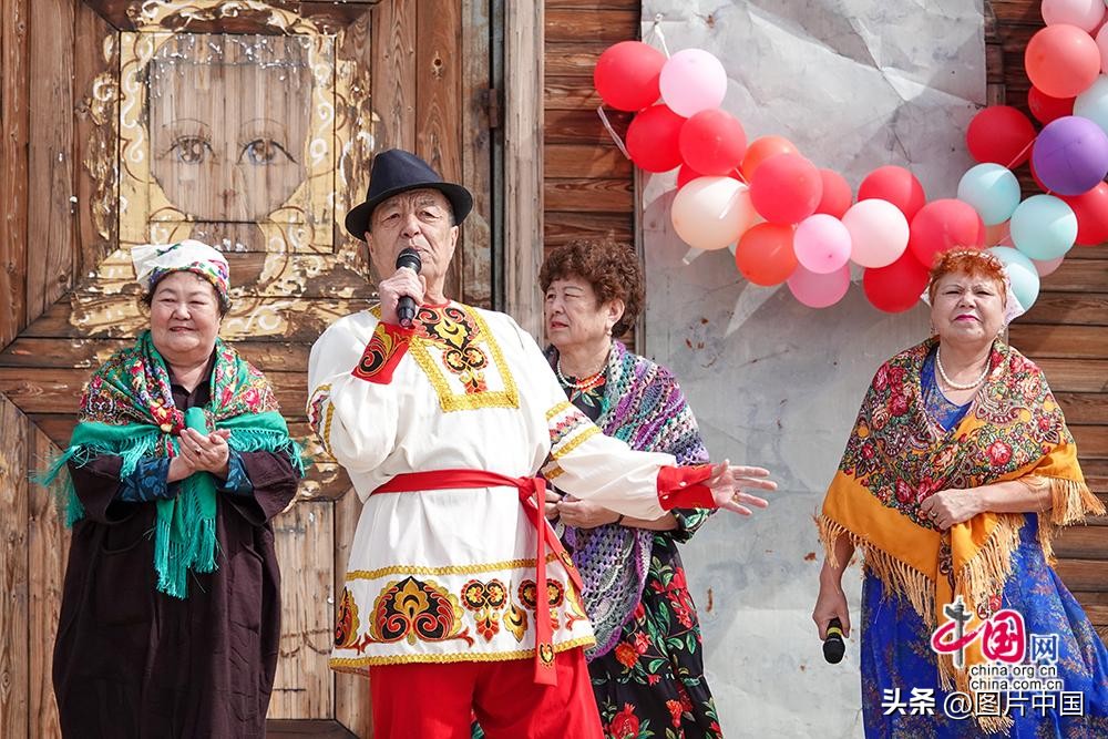 撞彩蛋、拔河、载歌载舞…中国俄罗斯族迎巴斯克节