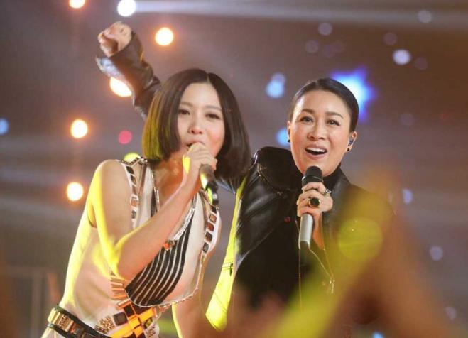 姚贝娜眼角膜捐献全纪录,姚贝娜拒绝化疗了吗