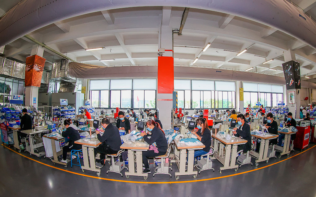 【奋进新征程建功新时代】故事·执纪为民I十年“衣”变化国货“潮”正兴