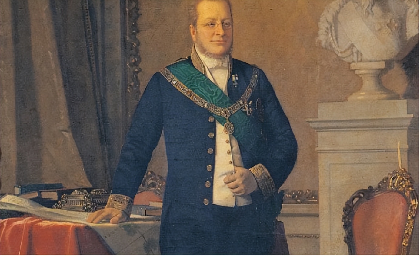 得国太容易，容易出问题，西方有个伪列强，名字叫作意大利