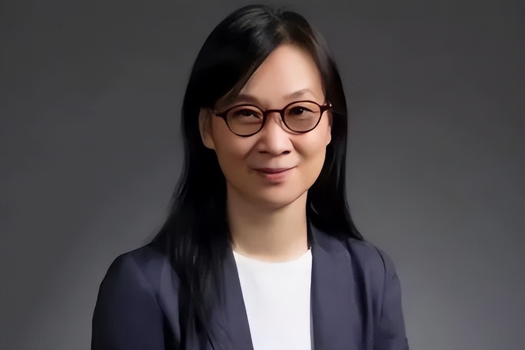 女孩跟我说她要辞职,爱上女下属她要辞职