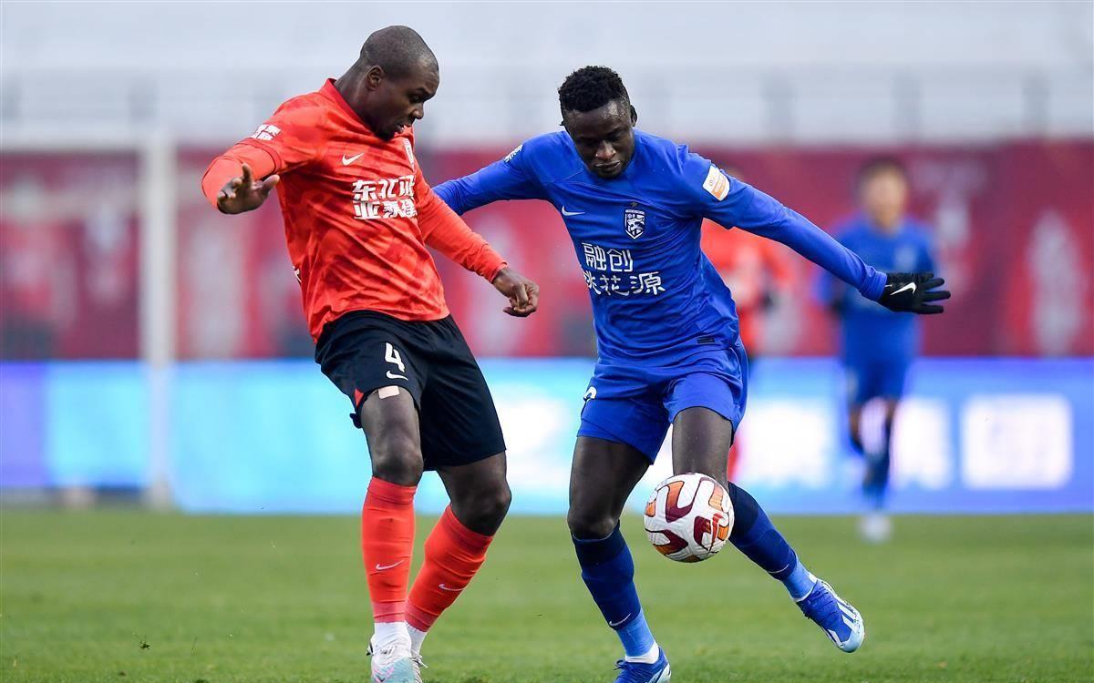 武汉三镇队剑指中超最长连胜纪录,中超第9轮对阵武汉三镇