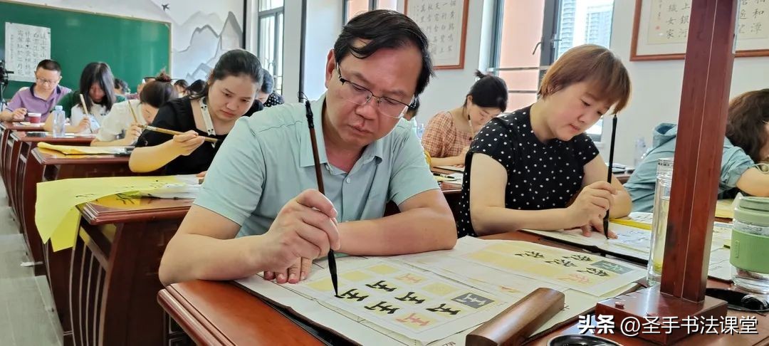 中小学毛笔书法教与练系列,毛笔书法教学技巧培训班