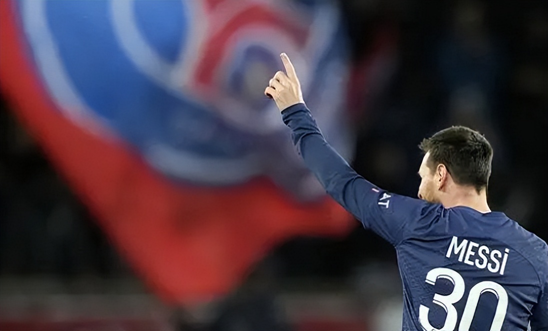 利雅得新月为梅西开4亿美元年薪,梅西转会利雅得会和c罗一起吗