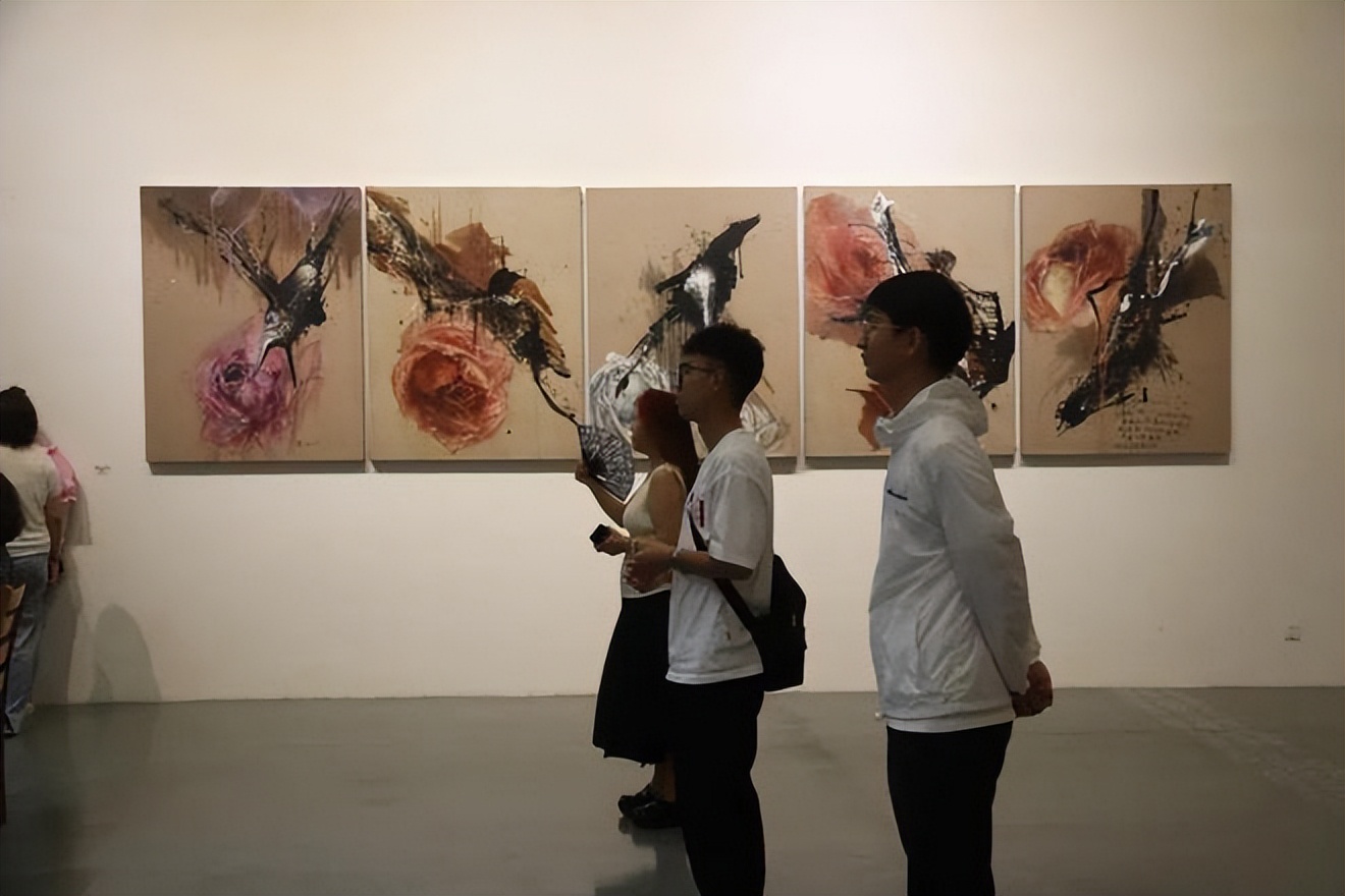 六展齐发《光锥》系列展绽放京南艺术馆