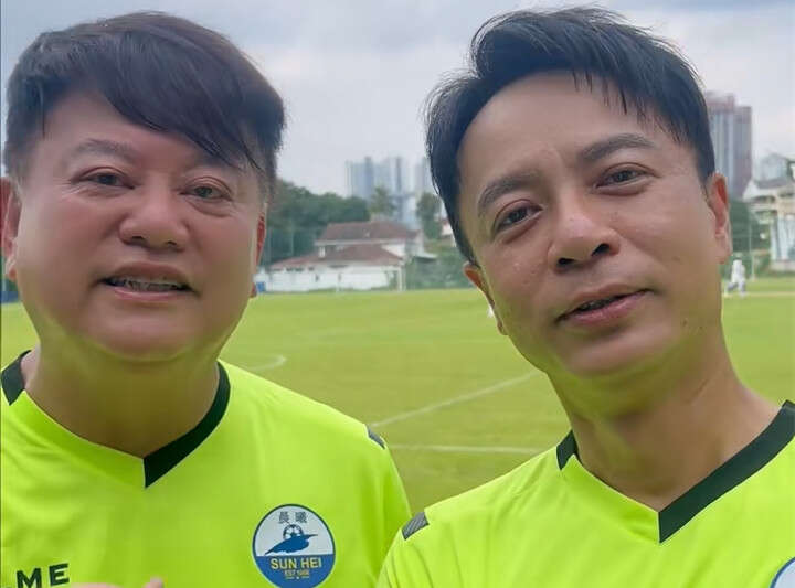 香港明星足球队太太团,香港明星足球队和驻港部队踢球