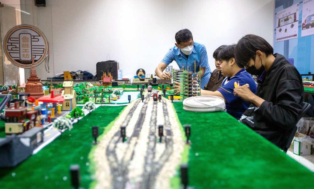 （“一带一路”高峰论坛）一眼千年，感悟东方智慧的融会贯通