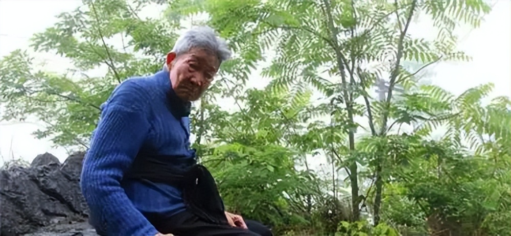 92岁老人花26万元自建墓,92岁老人用14年花26万元自建墓室