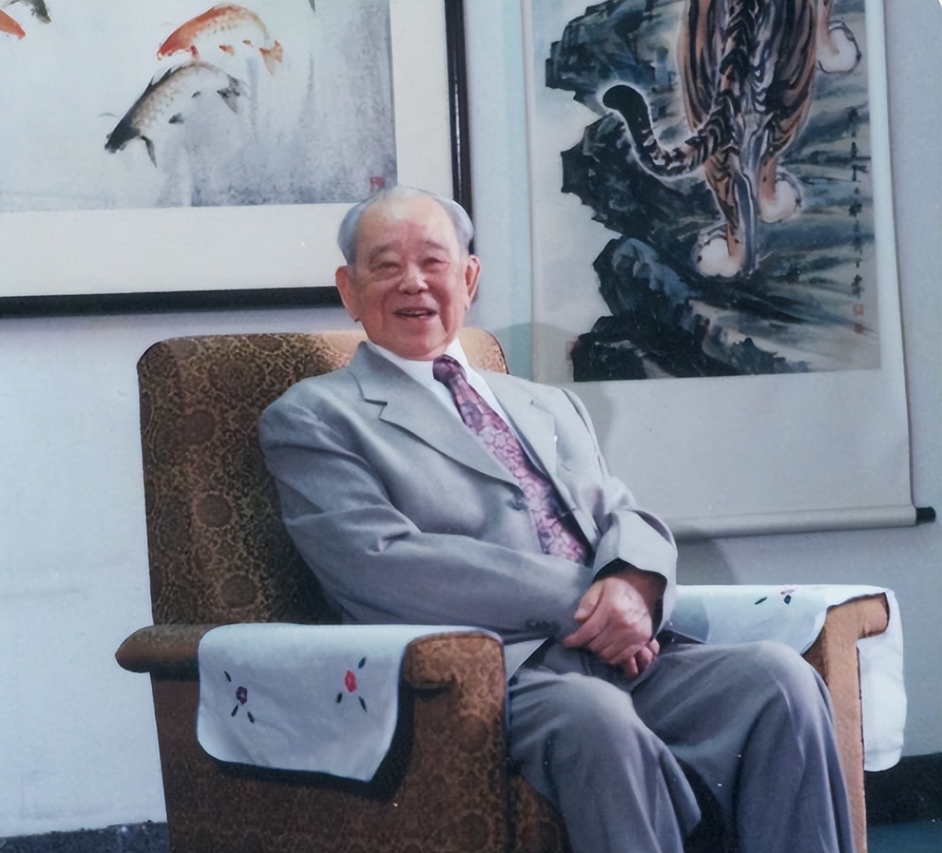 1950年贺龙在成都收到肖艮艮来信，立即通知廖汉生：赶快到成都来