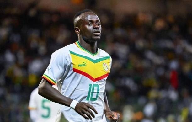 足球巨星故事,足球巨星们那些鲜为人知的对话