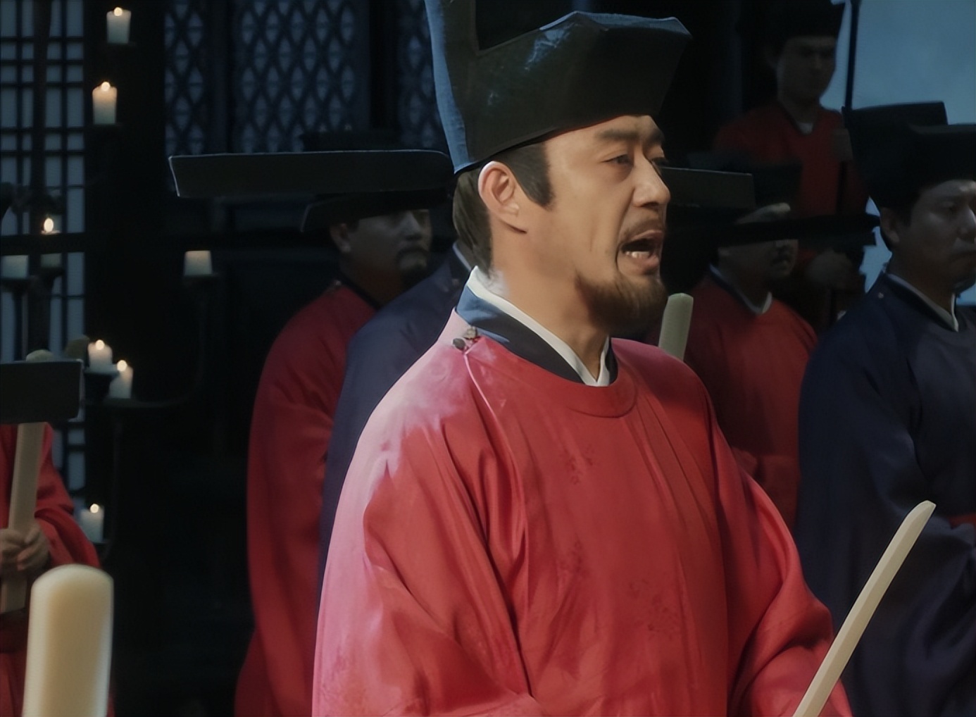 古代一两银子相当于现在多少工资,古时候一两银子相当于现在多少钱