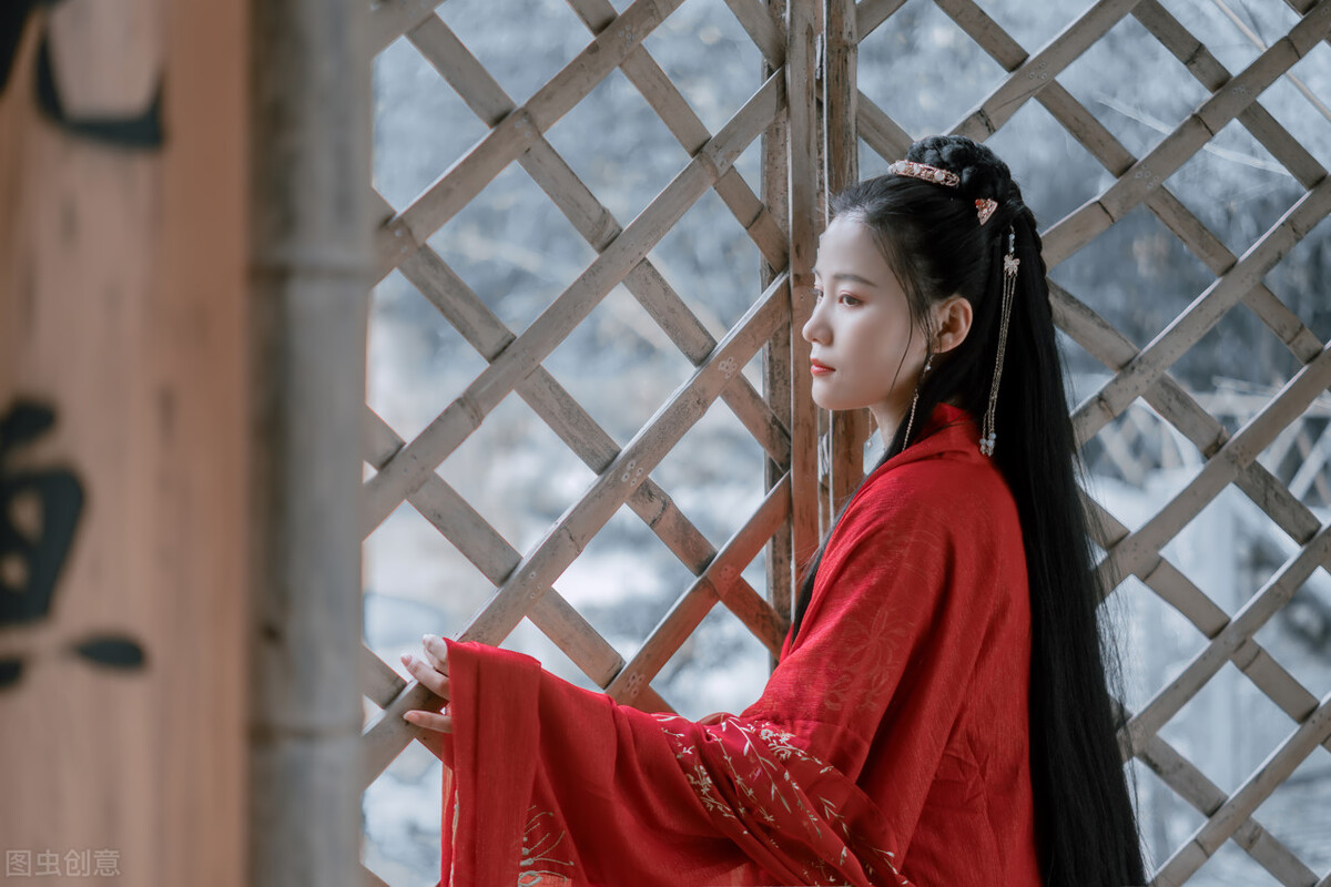 小戎诗经写的是哪里,诗经小戎全文及注解