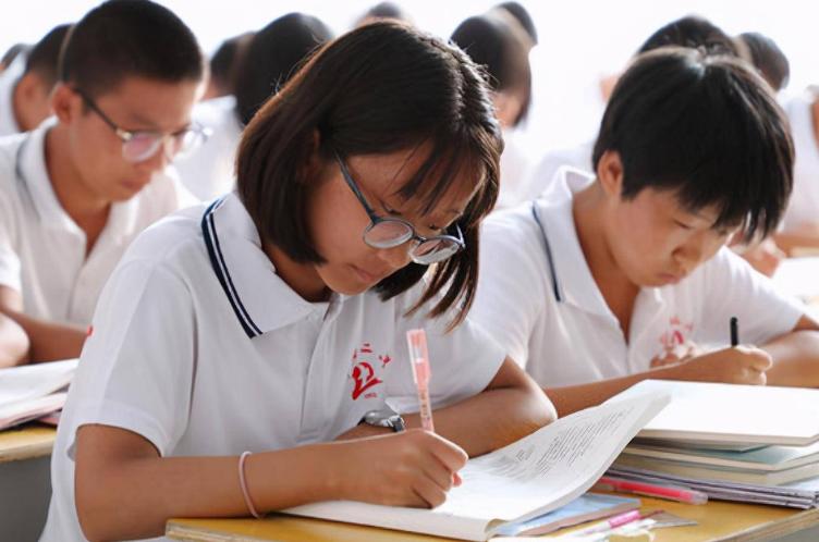 学习不好去职高好还是普高好,学习很差上普高好还是职高好