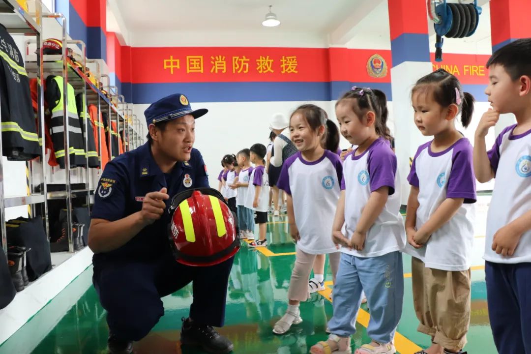 @铁岭地区的小伙伴消防救援站即日开放!请抓紧时间电话预约
